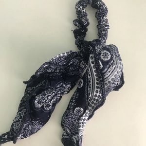 Francescas pony scarf
